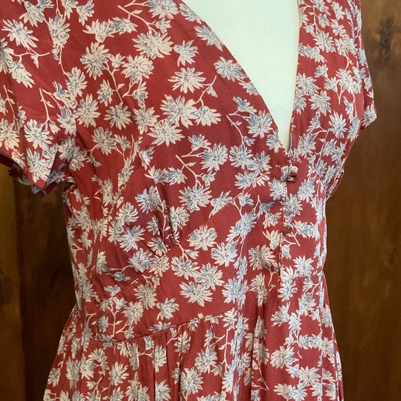 NWT! NATURAL LIFE Red and White Floral Maxi Dress - Picture 6 of 16